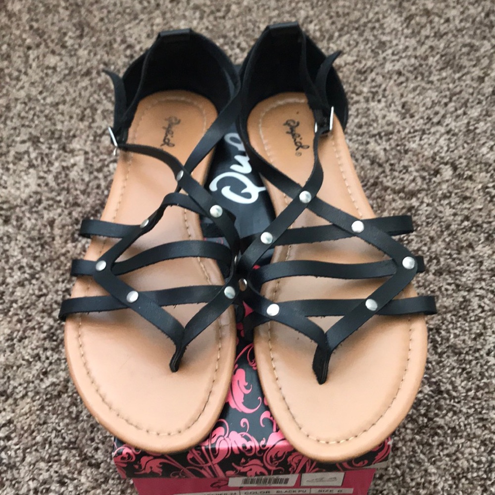 Qupid sandals